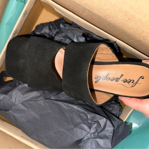 NWT Free People Love is everywhere black suede Platform Sandals size US 7 - Picture 6 of 6